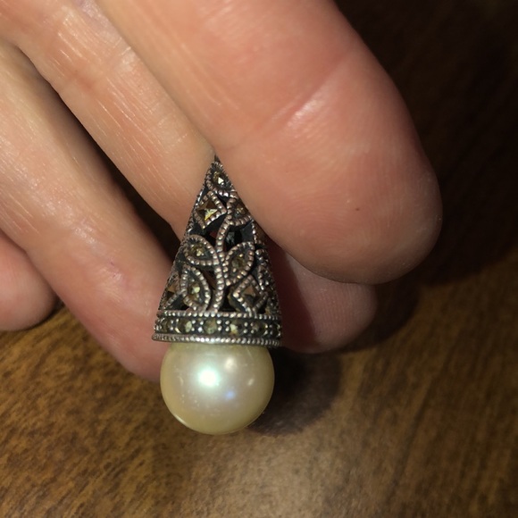 Pretty Rhinestone Faux Pearl Pendant - Picture 4 of 7